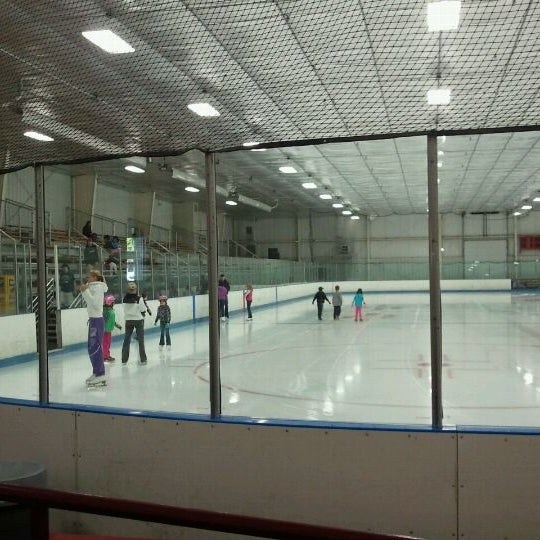 Fotos en Hollydell Ice Arena 1 tip