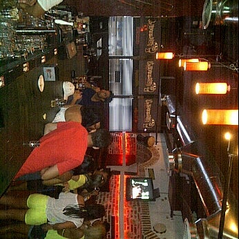5/12/2012 tarihinde Nicolas O.ziyaretçi tarafından TuCandela Bar'de çekilen fotoğraf