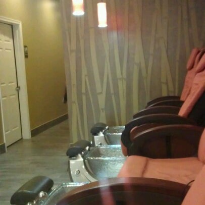 Great new nail place. Convenient and great prices! Awesome selection of shellac. Polite and great nail techs as well.