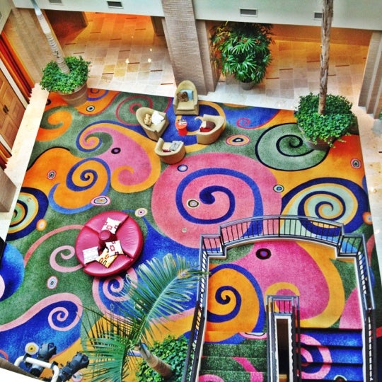 Das Foto wurde bei Renaissance New Orleans Arts Warehouse District Hotel von Oni am 7/10/2012 aufgenommen