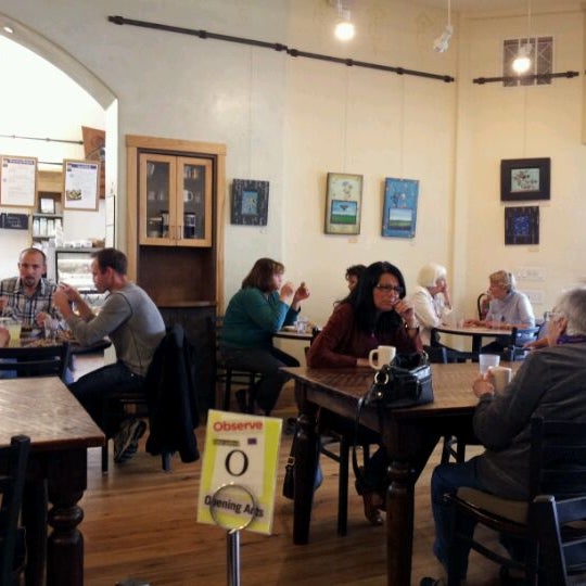 Photo taken at Upper Crust Bakery &amp; Eatery by Doug C. on 4/9/2012