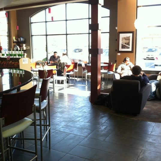 Das Foto wurde bei Larry&#39;s II Restaurant von ash d. am 3/27/2012 aufgenommen
