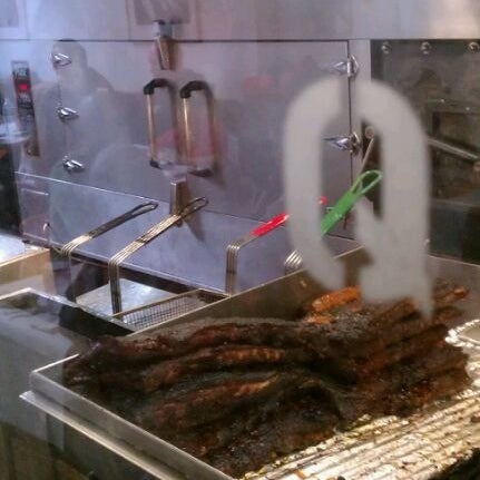 3/3/2012에 Michael K.님이 Q Restaurant &amp; Bar에서 찍은 사진