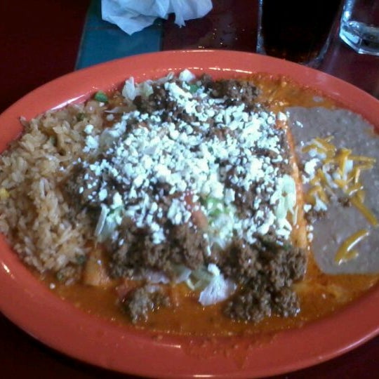 Снимок сделан в Pancho Villa Mexican Restaurant пользователем Gregory J. 5/19/2012