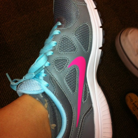famous footwear easy spirit
