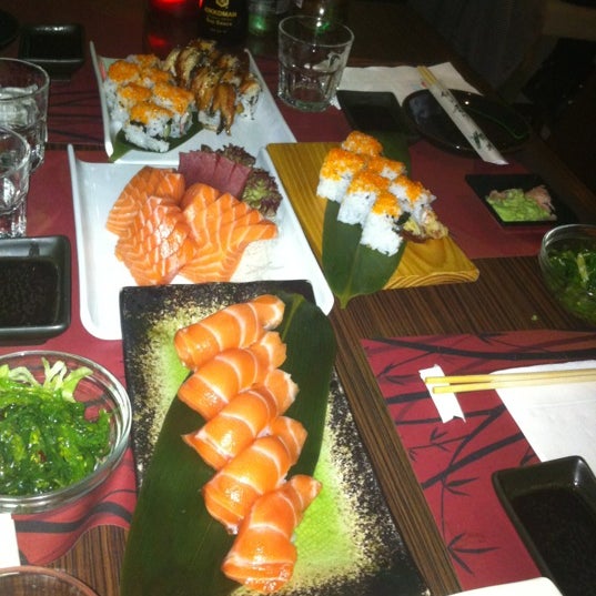 Photo taken at Kyoto Sushi &amp; Grill by An Li C. on 3/22/2012
