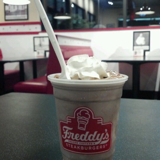Photo taken at Freddy&#39;s Frozen Custard &amp; Steakburgers by April on 6/26/2012