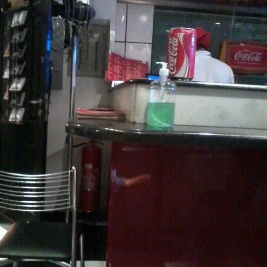6/25/2012 tarihinde Guina O.ziyaretçi tarafından A Hamburgueria Coca-Cola'de çekilen fotoğraf