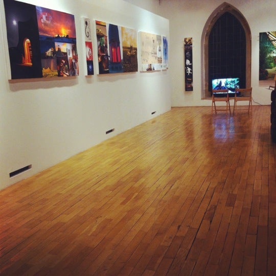 รูปภาพถ่ายที่ Galerie Jaroslava Fragnera โดย Lada 🦕 เมื่อ 5/12/2012