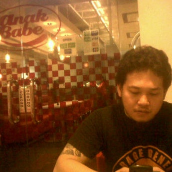 Photo taken at Anak Babe Bistro by KokiBegundal96 on 4/24/2012