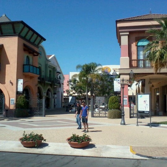 outlet molfetta negozi