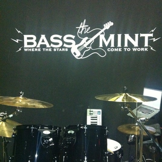 Scooter лейбл группы. U record. Record dance radio. H. Рекорд радио 101.