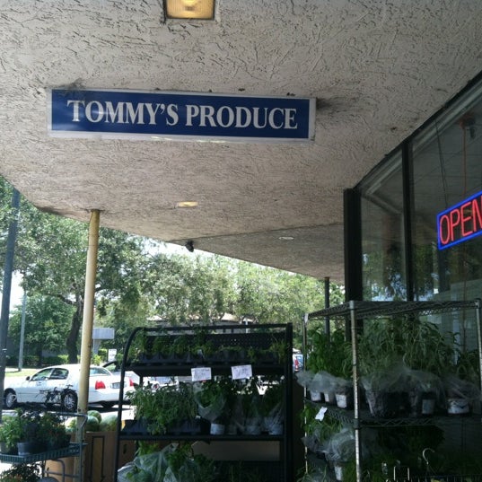 Tommy's Produce Grocery Store