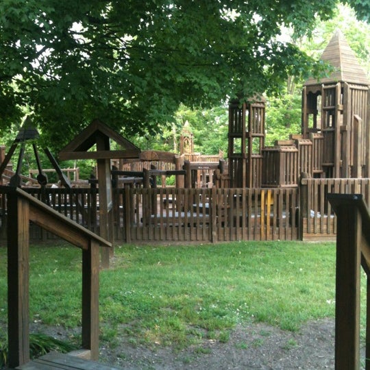 Wooden Park Linden Park