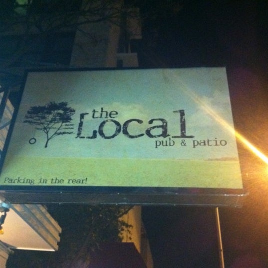 Foto scattata a The Local Pub and Patio da Errol M. il 3/3/2012