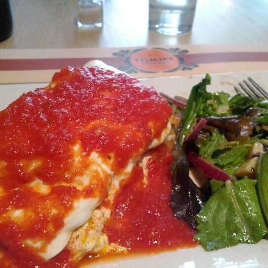 4/4/2012にM. K.がTommy Lasagnaで撮った写真