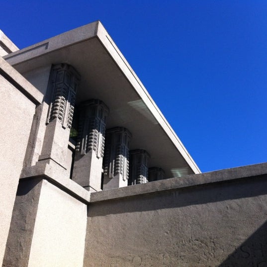Foto diambil di Frank Lloyd Wright&#39;s Unity Temple oleh david b. pada 2/19/2012