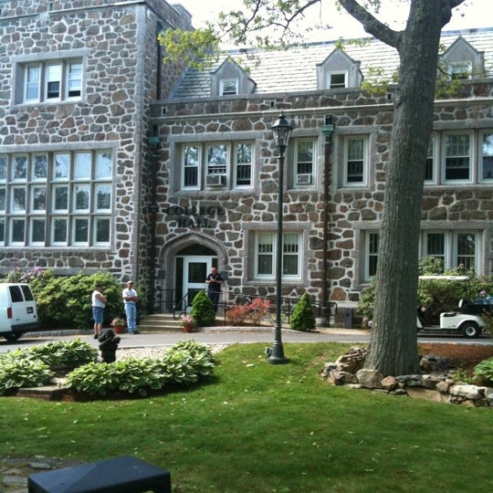 Endicott College - University