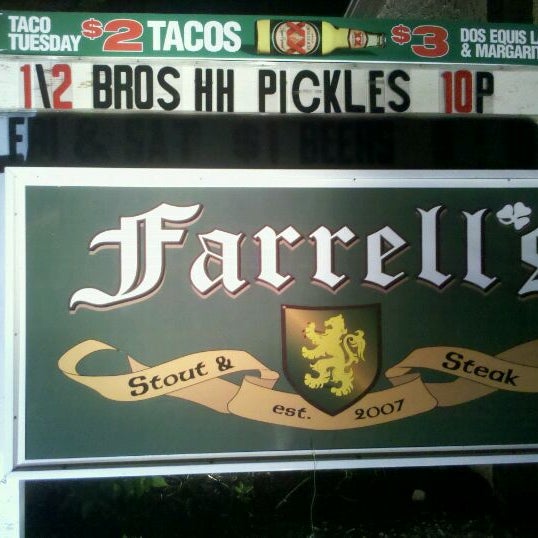 รูปภาพถ่ายที่ Farrell&#39;s Stout &amp; Steak โดย Ken R. เมื่อ 5/28/2011