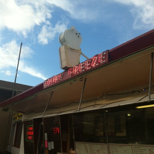 Scott's Dairy Freeze Ice Cream Shop