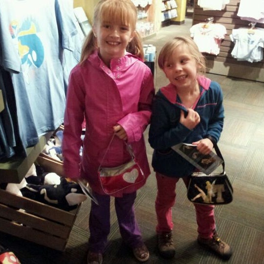 Seattle Aquarium Gift Store - Pike Place - 1483 Alaskan Way