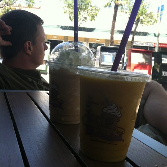 Photo taken at The Coffee Bean &amp; Tea Leaf by Deedee M. on 6/16/2012