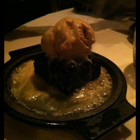 Photo taken at Cantina Laredo by Rebecca B. on 8/16/2011