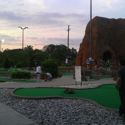 Photo taken at Willowbrook Golf Center by Salvador H. on 5/25/2012