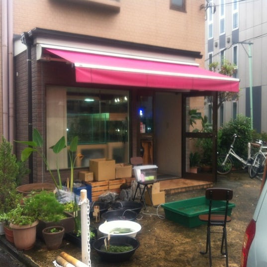 アクアショップ Sensuous 渋谷区のペットショップ