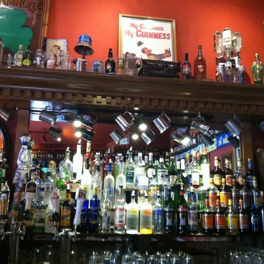 Снимок сделан в Murphy&#39;s Irish Pub пользователем SomethingAboutSonoma 4/15/2012