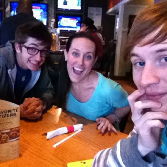 Photo taken at Chili&#39;s Grill &amp; Bar by Rachel E. on 3/14/2012