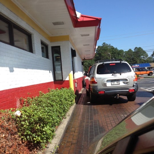 McDonald's Fast Food Restaurant in Hinesville