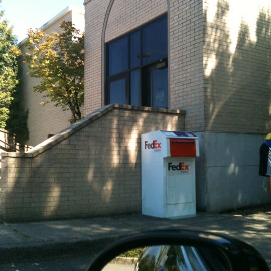 US Post Office Downtown Gresham 2 tips from 212 visitors