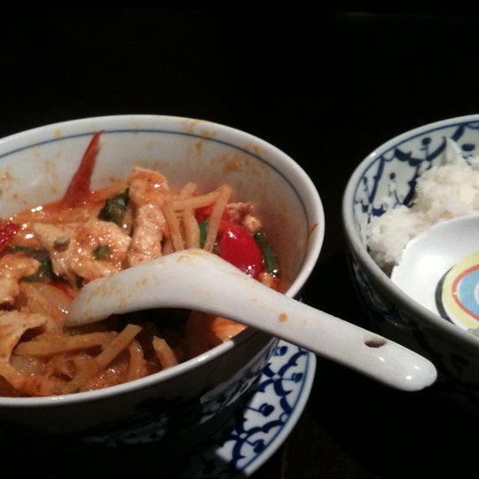 Foto scattata a Jasmine Thai Cuisine da Abdul haris lasonde D. il 3/17/2011