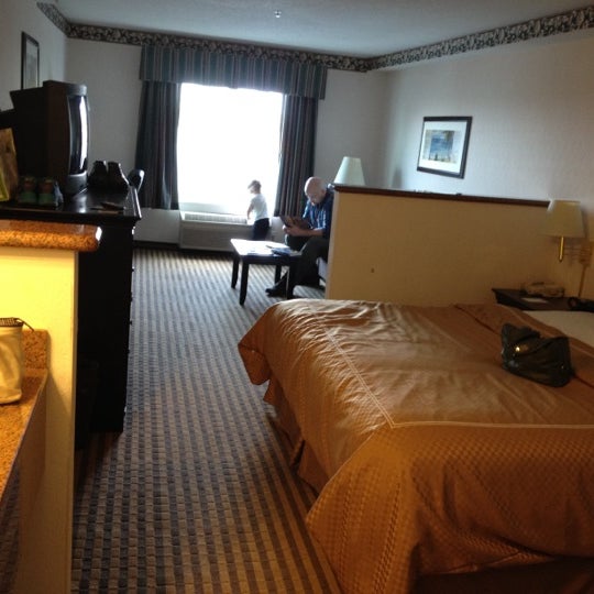 Photos At Comfort Suites Columbia River Astoria Or