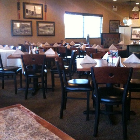 Raymond's Hong Kong Café 5 tips from 82 visitors