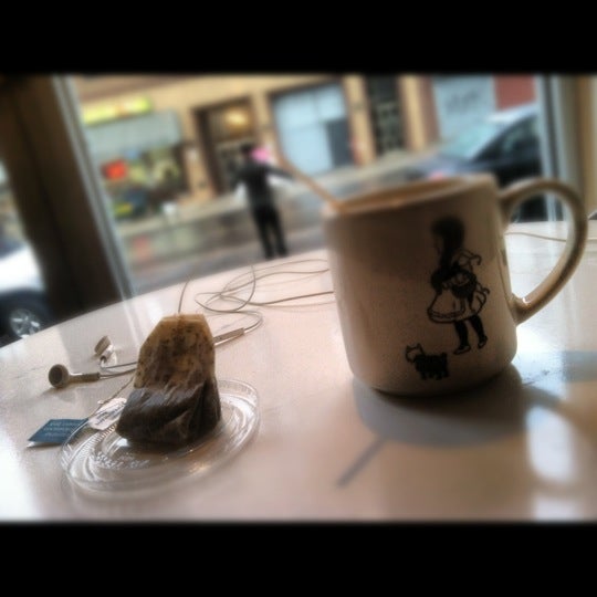 2/16/2012 tarihinde Bethanyziyaretçi tarafından Boulevard Cafe'de çekilen fotoğraf