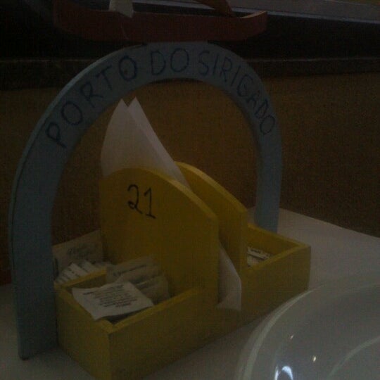 Foto diambil di Restaurante Porto do Sirigado oleh José Q. pada 7/21/2012