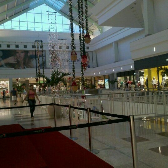 Photo taken at Salvador Norte Shopping by Marcela M. on 11/21/2011