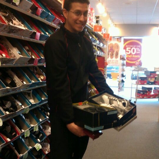 payless shoe store colorado springs