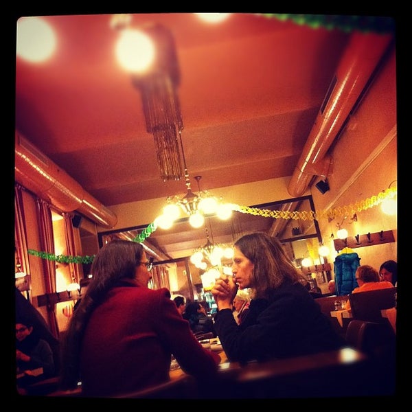 1/27/2012 tarihinde Robert-P. P.ziyaretçi tarafından Café Restaurant Hummel'de çekilen fotoğraf