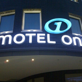 Das Foto wurde bei Motel One Berlin-Bellevue von Thanh Trung N. am 6/9/2012 aufgenommen