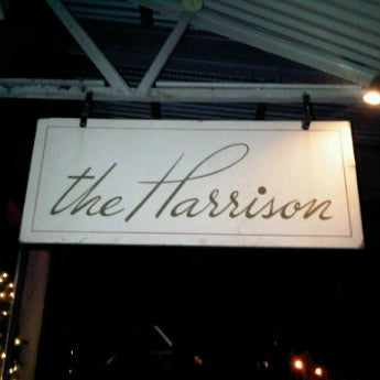 Foto tirada no(a) The Harrison por Bryan B. em 12/9/2011