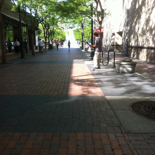Foto tirada no(a) Boise Centre por Lee G. em 6/14/2012