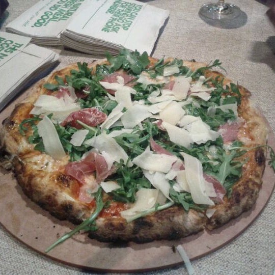 Photo taken at Treza Fine Salad &amp; Wood-Fired Pizza Co by Evan C. on 11/18/2011