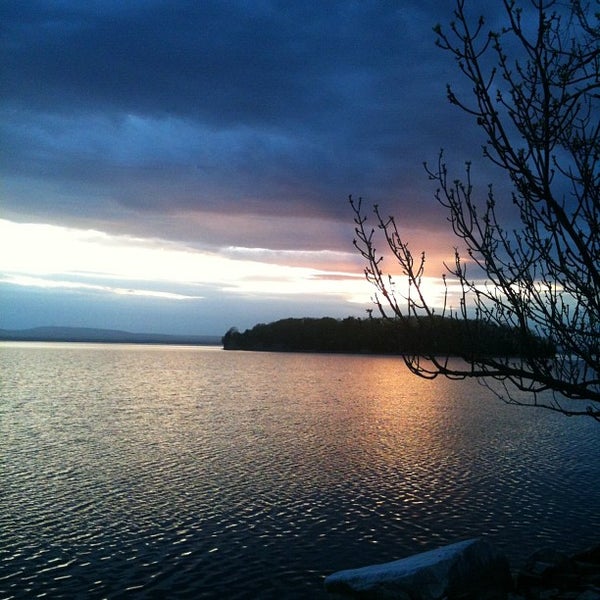 Mallett's Bay - Lake