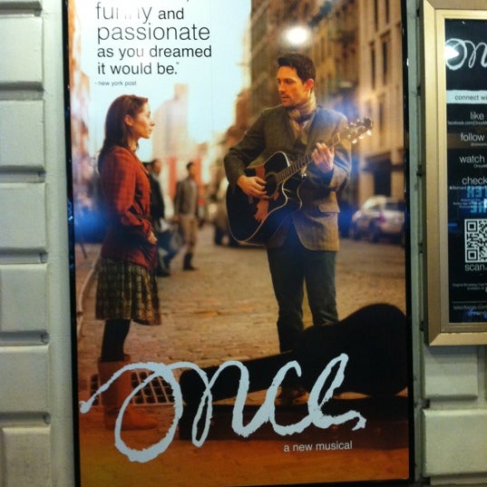 รูปภาพถ่ายที่ Once the Musical โดย Sara Y. เมื่อ 6/16/2012