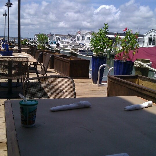 Blu Crab House and Raw Bar 2305 Philadelphia Ave