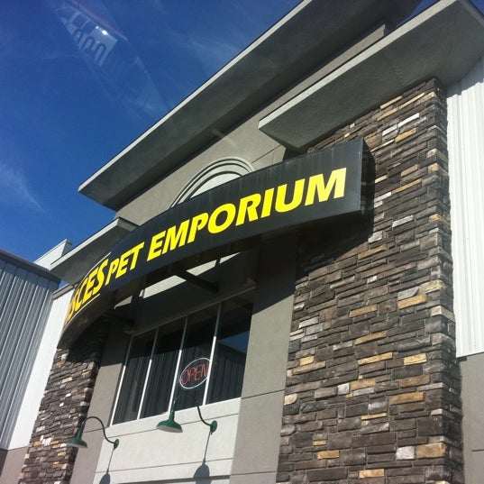 Pisces Pet Emporium - Pet Store in Northeast Calgary