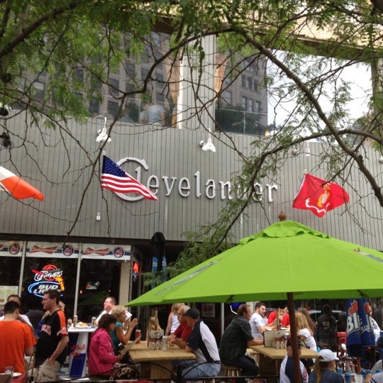 7/20/2012 tarihinde Melanie L.ziyaretçi tarafından The Clevelander Sports Bar &amp; Grill'de çekilen fotoğraf